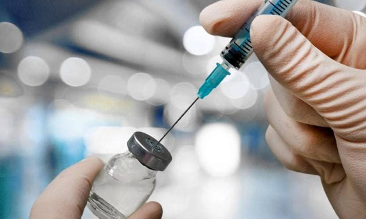 Zingaretti, ordinanza per obbligo di vaccinazione antinfluenzale e anti-pneumococcica per Over-65 e personale sanitario