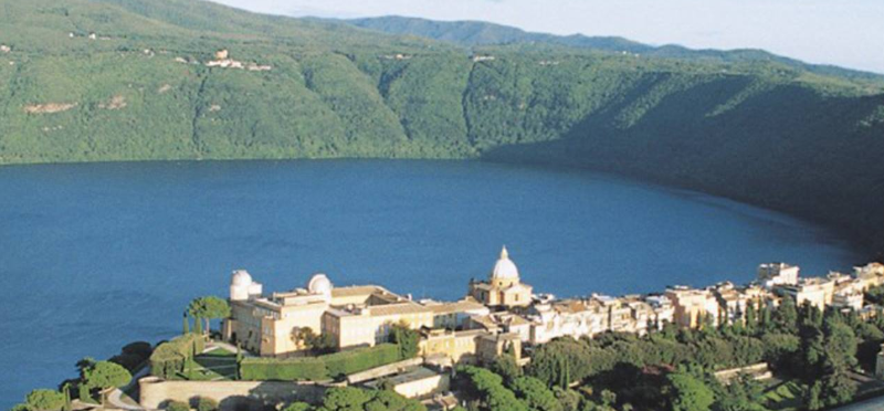 Castel Gandolfo, +30 positivi al Covid. Monachesi: “Periodo difficile, si aiutino le attività”