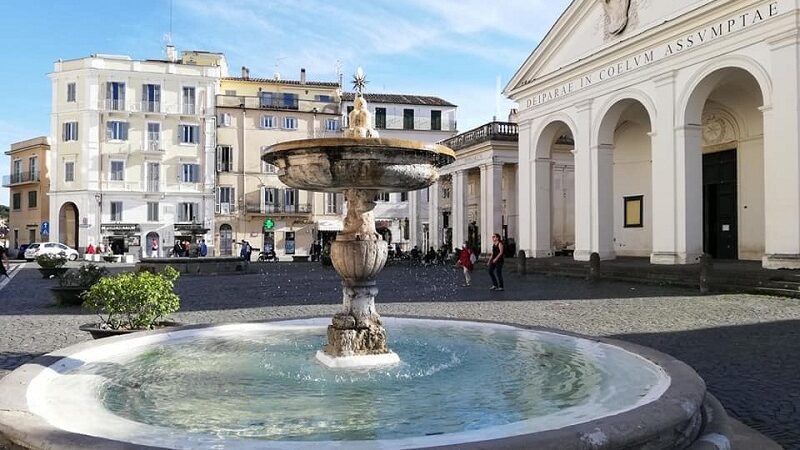 Ariccia, sistemata la Fontana del Bernini a Piazza di Corte