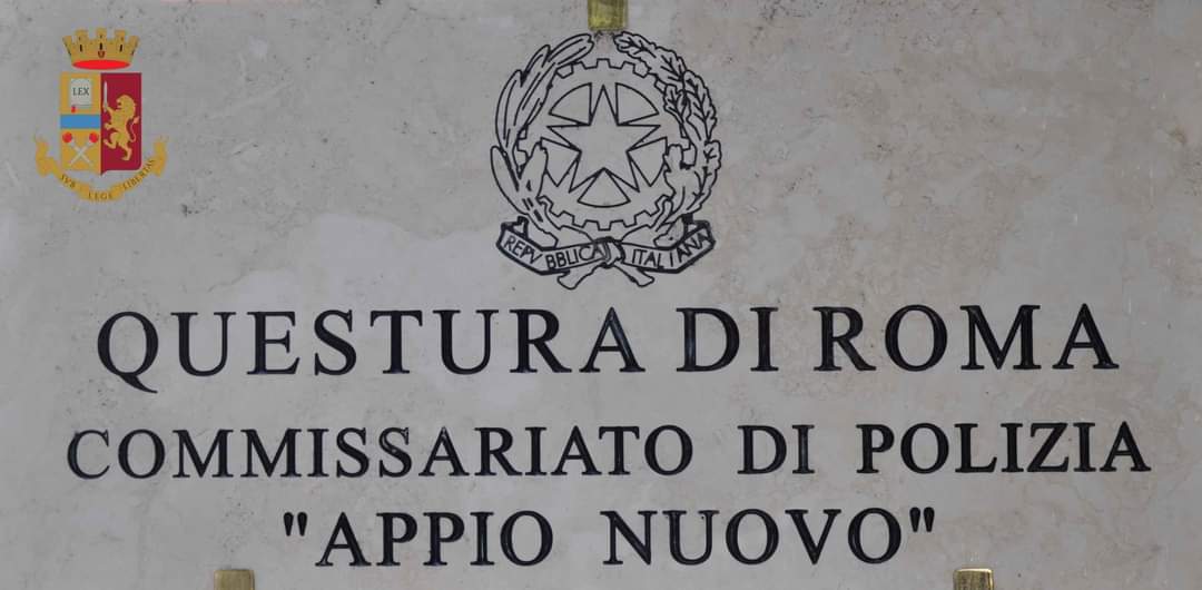 Via Appia Nuova (Roma), Rubano la borsa ad una cliente seduta all’esterno di un ristorante: Arrestati