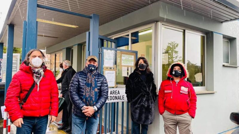 Martella, De Felice, Comandini: ieri sit-in davanti al “San Giuseppe” di Marino