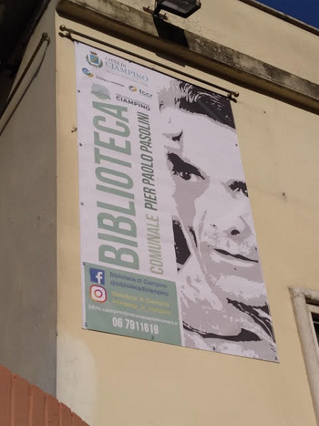 Ciampino, nuova insegna per la Biblioteca Pasolini. Ballico: “Da qui parte rilancio culturale della Città”