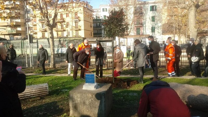 Centocelle (Roma), piantato albero in ricordo di Federica Stiffi al Parco Giochi di Piazza dei Gerani