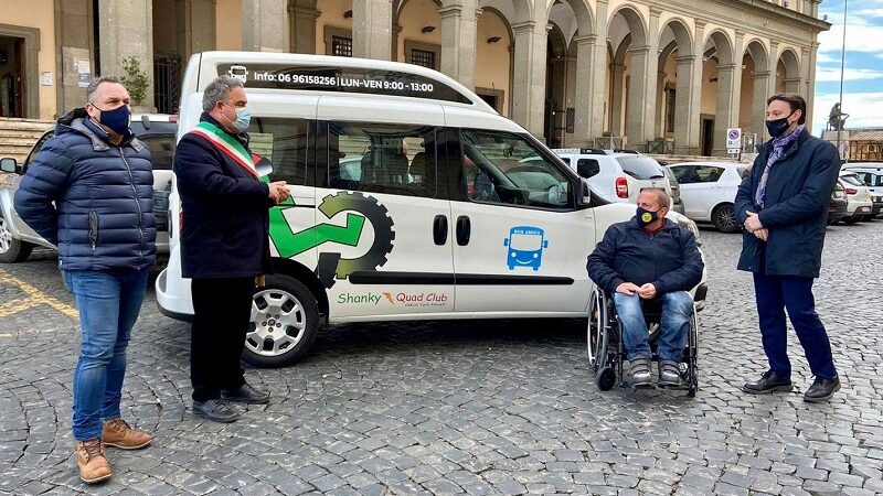 Velletri, al via il servizio “Bus Amico” per i disabili