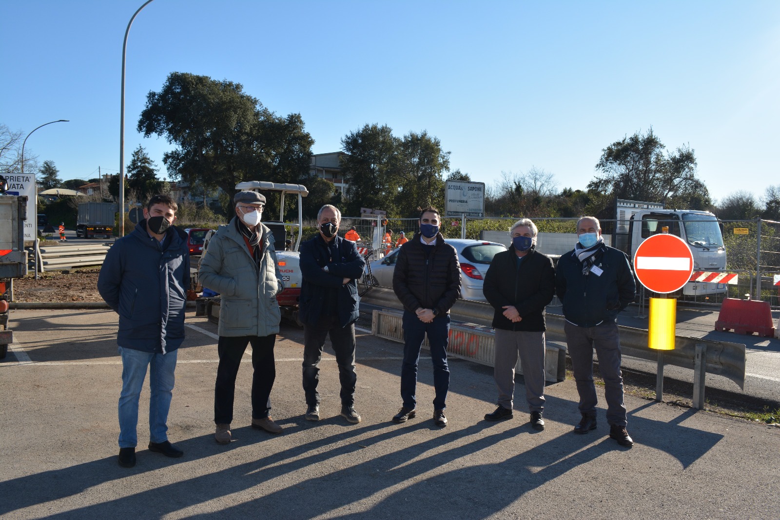 Pomezia, in Via Monachelle i primi allacci alla rete idrica (FOTO)