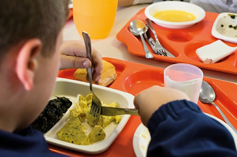 Anzio, ultimo giorno per le iscrizioni online al servizio refezione scolastica, scadenza oggi