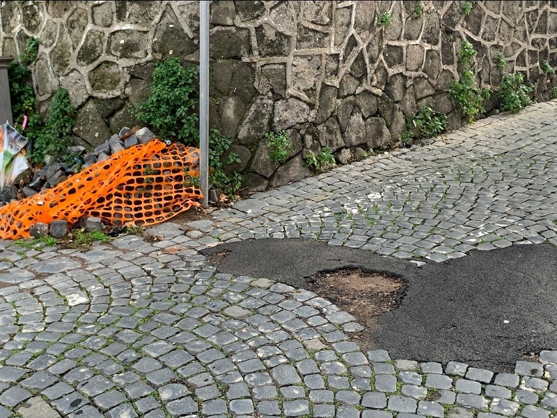 Marino, Cecchi chiede ripristino del selciato in Via del Giardino Vecchio