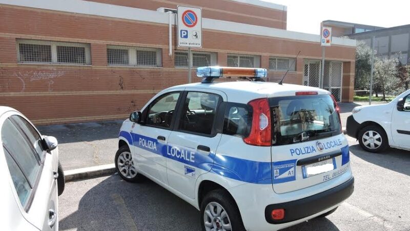 Genzano, malore per un anziano: soccorso da un’infermiera e dalla Polizia Locale