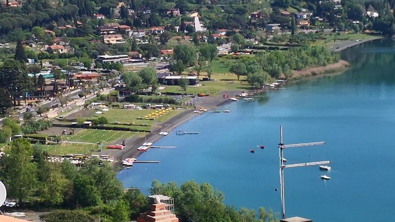 Angeletti (FdI Castel Gandolfo): “Lago Albano, concessioni balneari in scadenza”