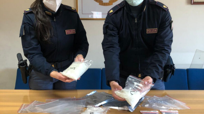 Roma – Romanina, 1126 grammi di “shaboo” in casa: arrestato