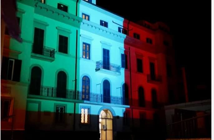 Grottaferrata, il 25 aprile Palazzo Consoli torna a tingersi con il tricolore