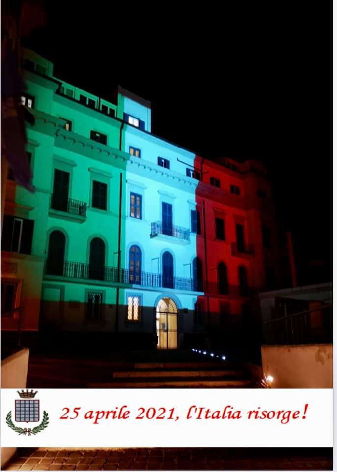 Grottaferrata, il 25 aprile Palazzo Consoli torna a tingersi con il tricolore