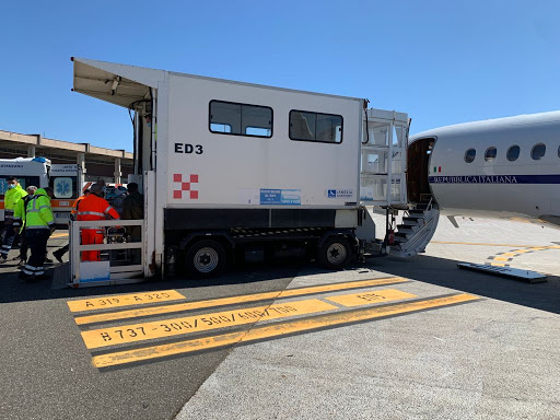 Aeronautica militare, bimbo di 4 mesi in pericolo di vita salvato con trasporto da Lamezia a Ciampino