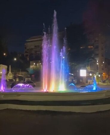 Velletri, si accende la Fontana di Piazza Garibaldi! (FOTO)