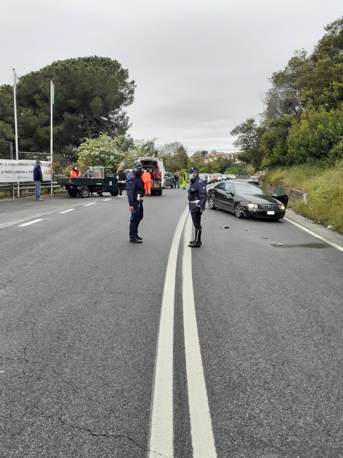 Velletri, incidente sulla Via Appia: due feriti