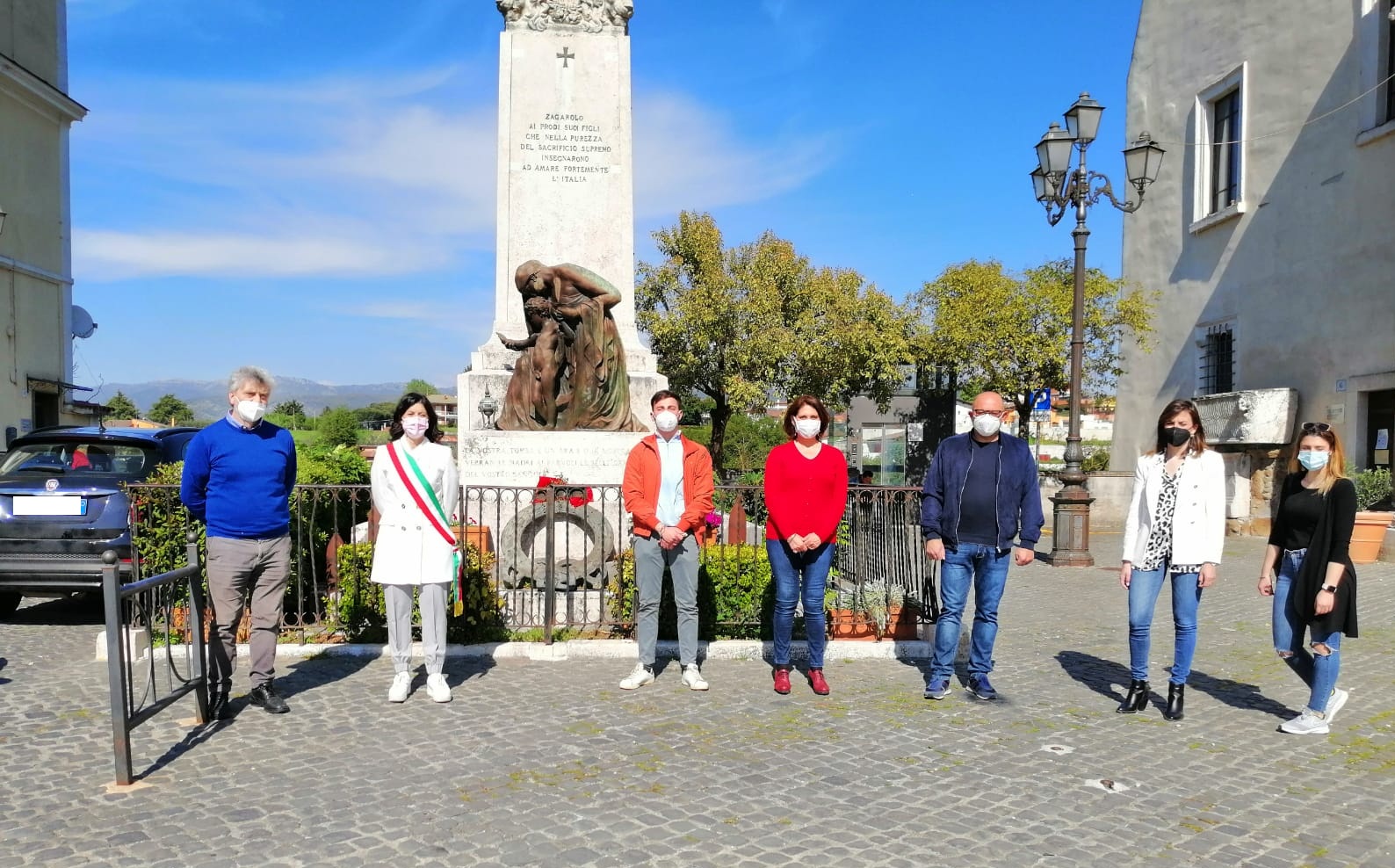 Zagarolo, 25 Aprile: fiori in memoria dei Caduti in Piazza Indipendenza