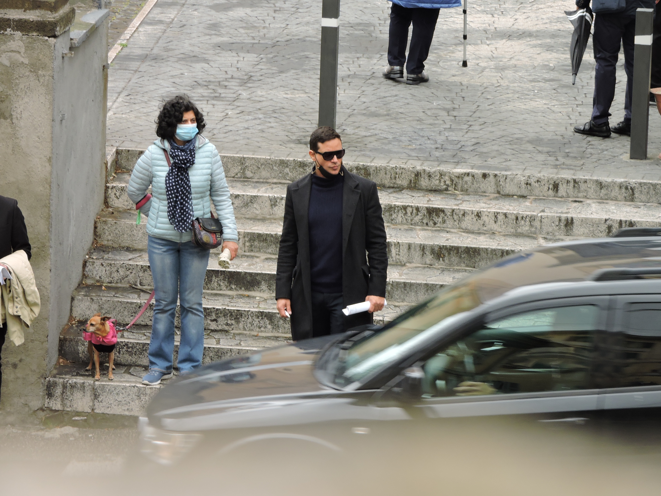 Frascati, Gabriel Garko e famiglia al funerale del padre Claudio Oliviero