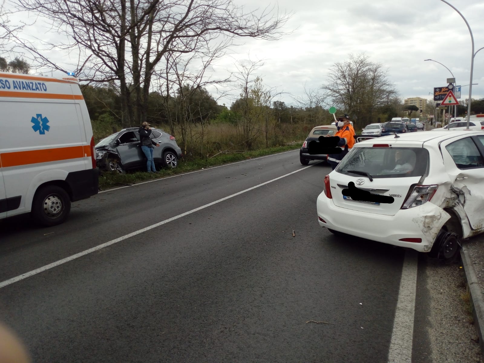 Lanuvio, grave incidente su via Nettunense (zona Bellavista): 4 feriti