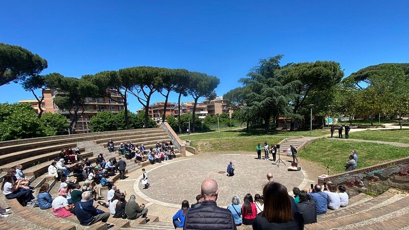 Ciampino, l’Amministrazione premia i vincitori del Concorso letterario nazionale “Giungi a EmozionArti” (FOTO)