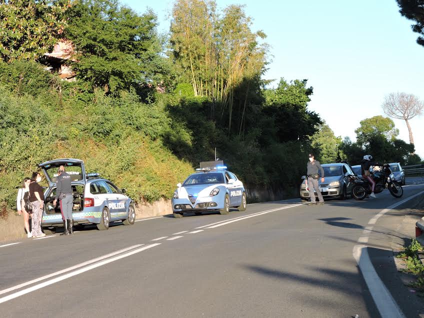 Velletri, grave incidente in Via Appia Nuova tra moto e auto: gravissimo il centauro