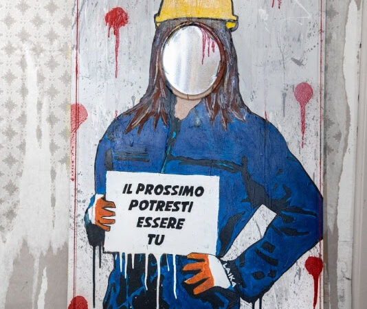 Roma – Sicurezza sul lavoro: la denuncia della Street Artist Laika