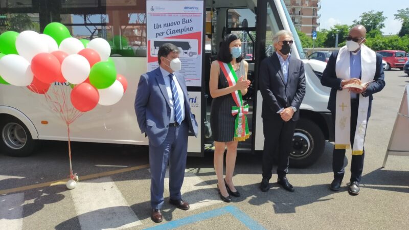 Ciampino, inaugurato nuovo automezzo del Trasporto Pubblico