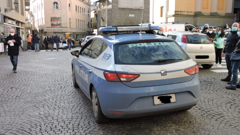 Velletri fuga di gas in una palazzina: provvidenziale intervento della polizia e dei pompieri