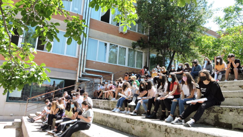 Lanuvio, premiazioni degli studenti per il concorso del Lions Club ” UN POSTER PER LA PACE”