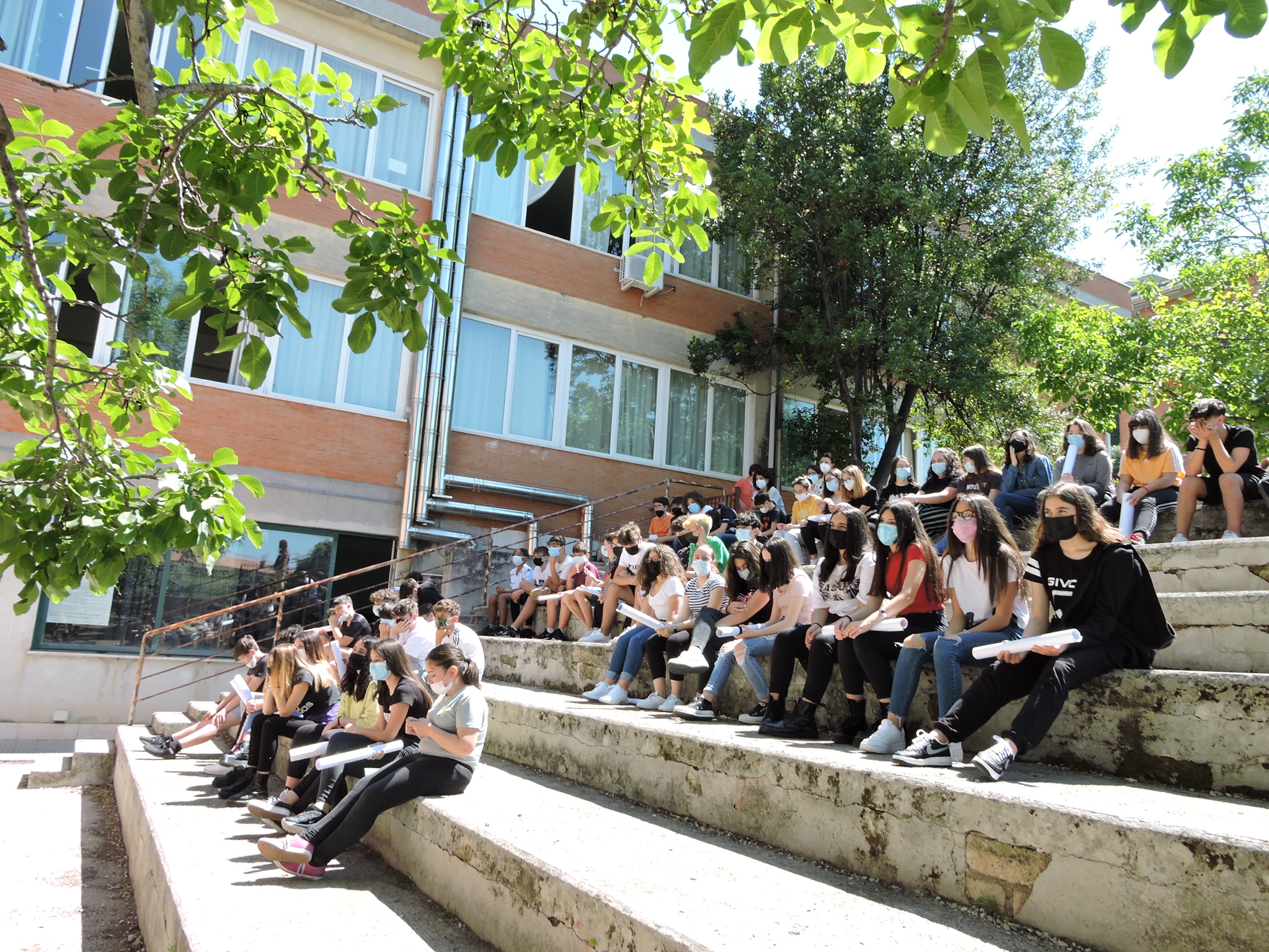 Lanuvio, premiazioni degli studenti per il concorso del Lions Club ” UN POSTER PER LA PACE”