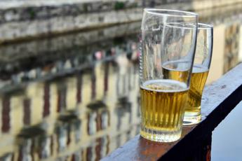 Birra: Osservatorio, per 9 ristoratori su 10 il suo consumo traina cibo made in Italy