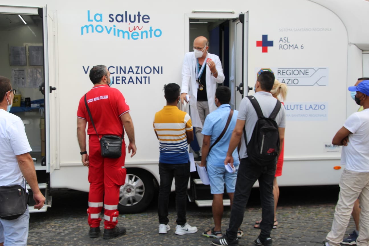 Albano, sono già 130 le dosi di vaccino Janssen distribuite dal camper della Asl Roma 6