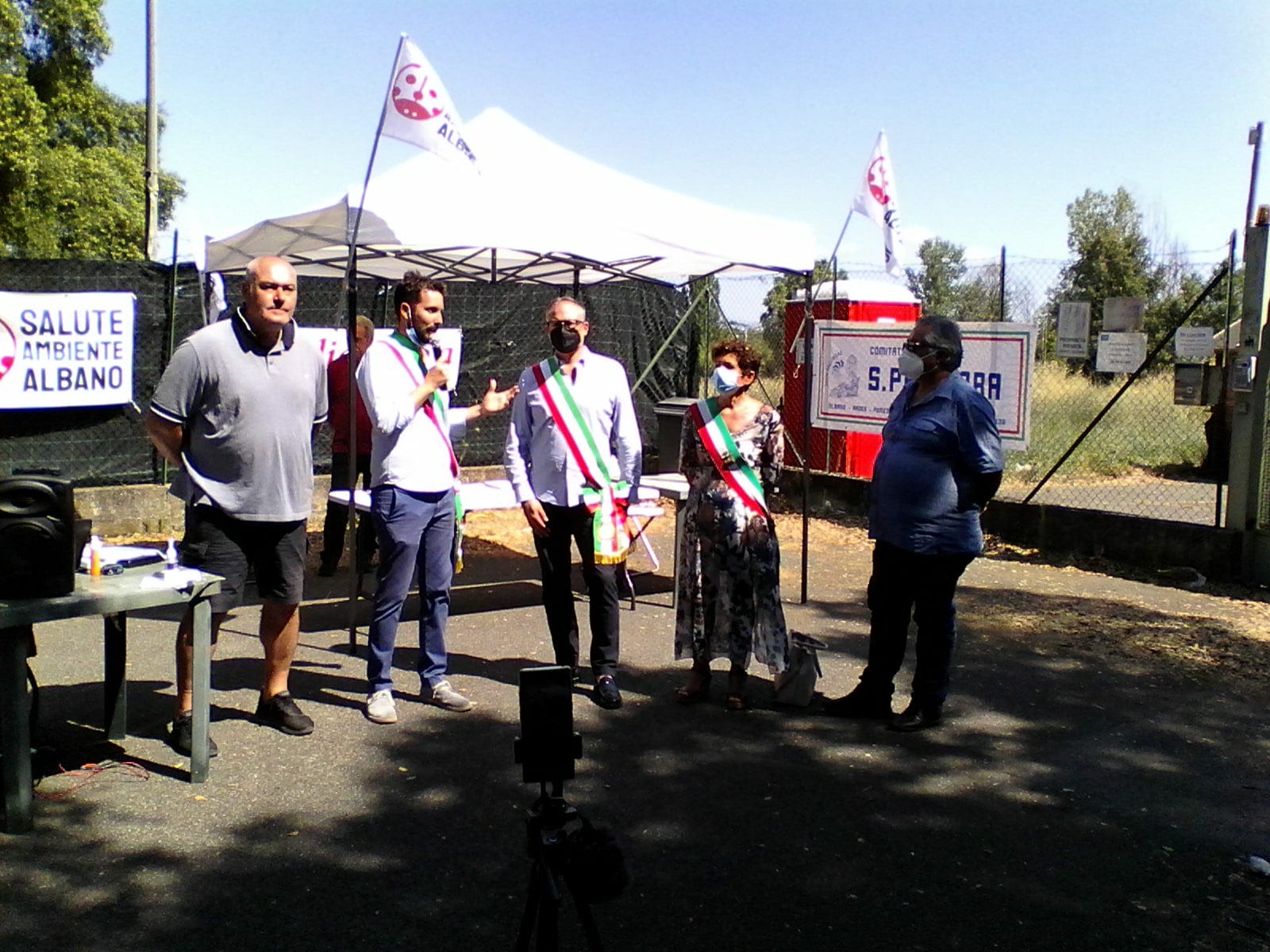 Albano, manifestazione contro la riapertura della discarica