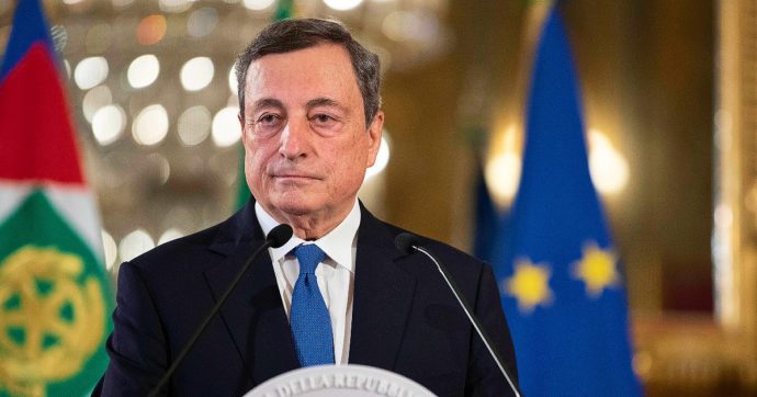 Draghi: green pass consente di stare aperti