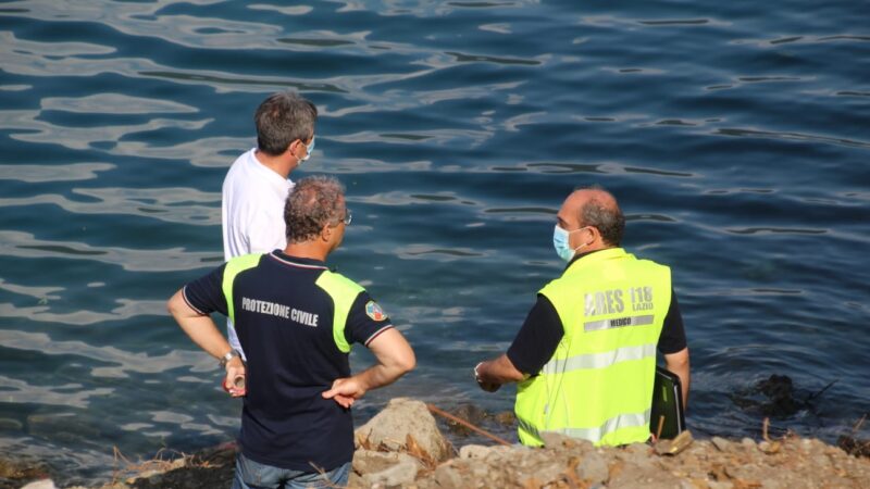 Castel Gandolfo, trovato un corpo morto al lago. Indagano i Carabinieri