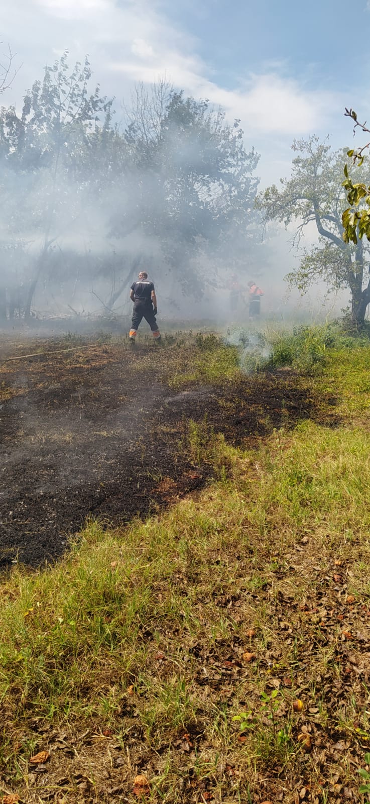 Genzano, incendiata una baracca abitata da senzatetto