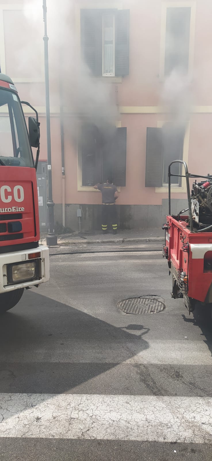 Genzano, dichiarati inagibili sei appartamenti danneggiati dalle fiamme