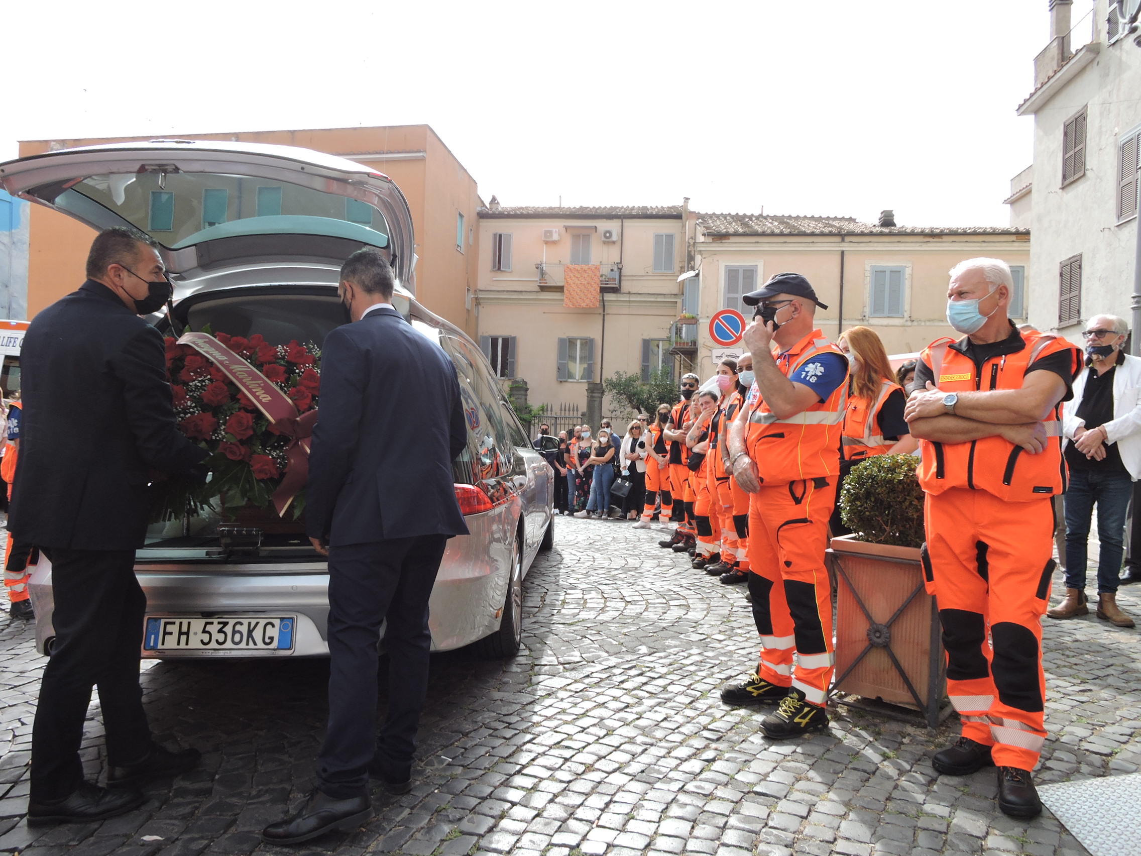 Albano, celebrato il funerale di “Gigi”, il giovane medico morto di Covid