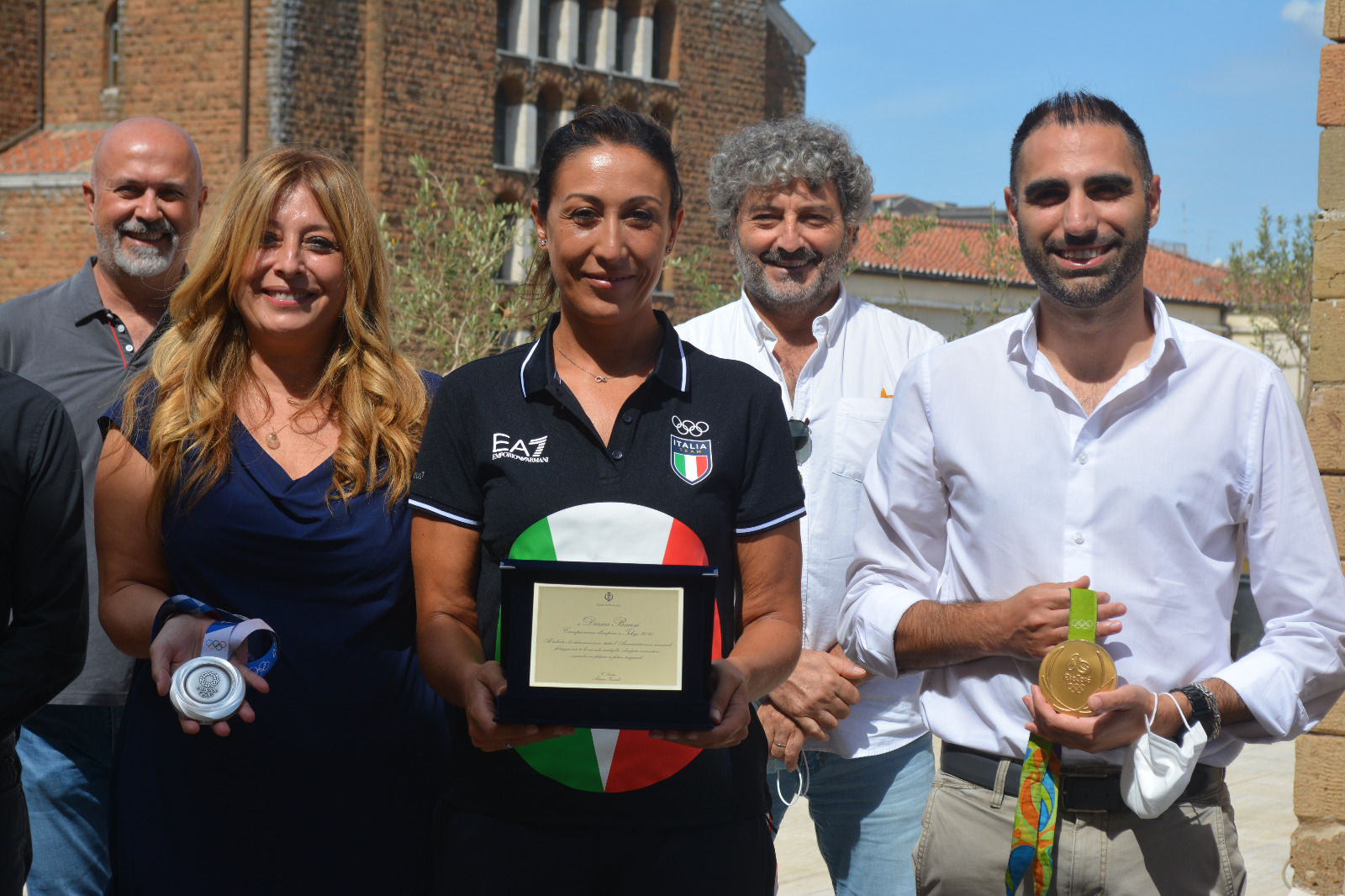 Pomezia, il Sindaco Zuccalà incontra la campionessa olimpionica di tiro a volo Diana Bacosi