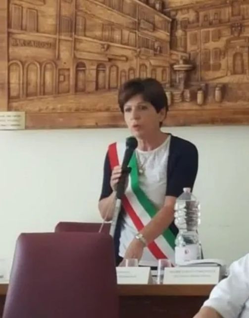 Castel Gandolfo, Milvia Monachesi replica alle accuse che le sono state mosse sulla presunta mancata trascrizione dell’ultimo Consiglio Comunale: “nei miei riguardi accuse false e infondate”