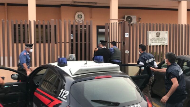 Ardea, arrestato per omicidio aggravato il figlio della donna trovata morta a Tor San Lorenzo. Foto