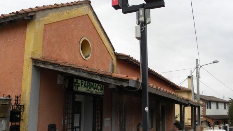 Genzano, catturati i due ladri che avevano rapinato una farmacia