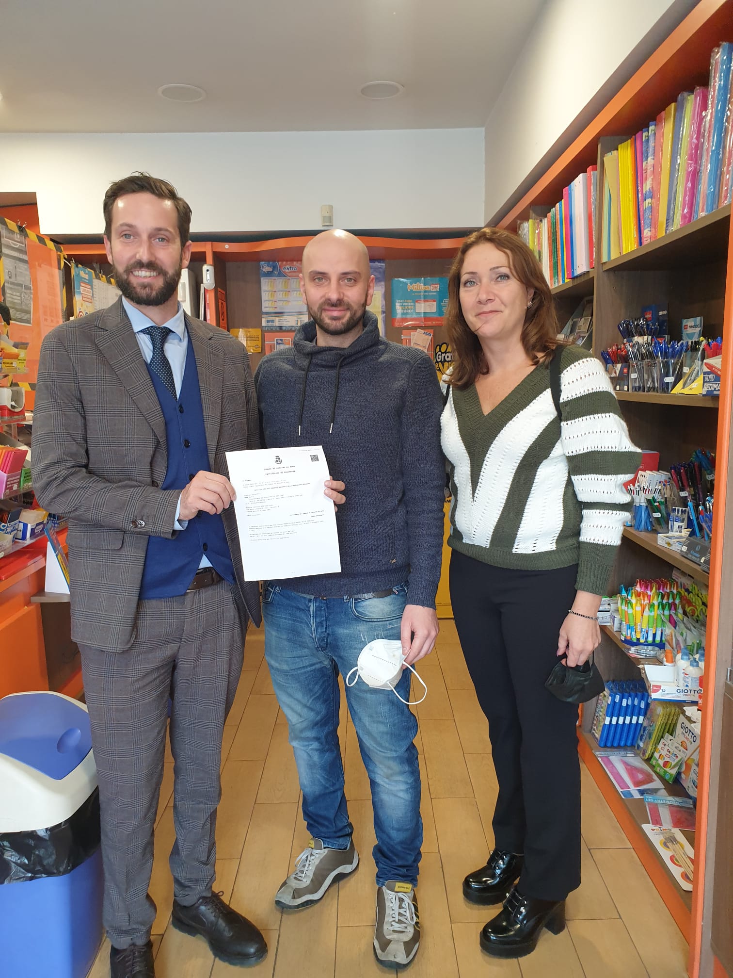 Genzano, da oggi è possibile richiedere i certificati anagrafici  anche in tabaccheria