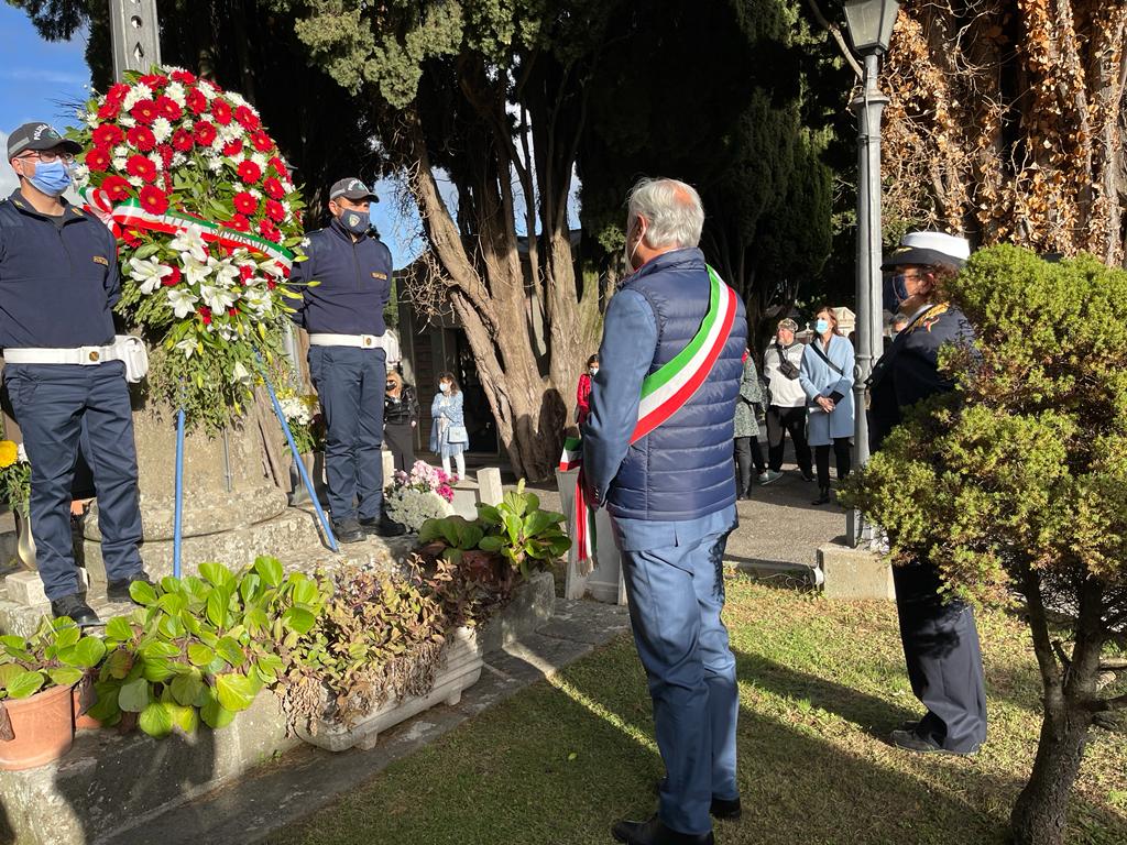 Marino, celebrata la giornata dei defunti: il Sindaco e la delegazione comunale presente al corteo e alla Santa Messa insieme alle comunità parrocchiali