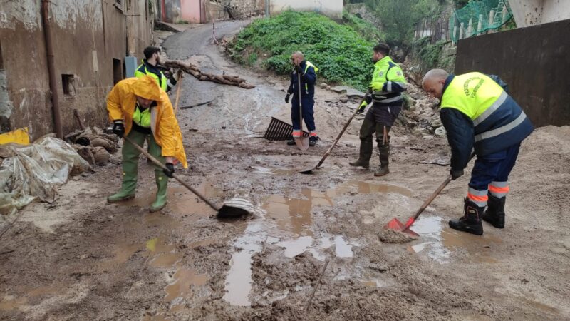 Lanuvio, i volontari della protezione civile in azione a Itri per l’emergenza idrogeologica