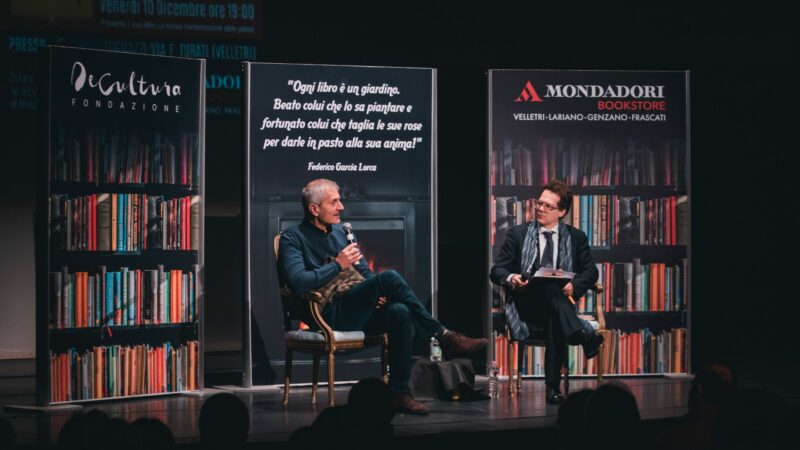 Velletri, Gianrico Carofiglio ha presentato il suo libro “La manomissione delle Parole” al Teatro Tognazzi