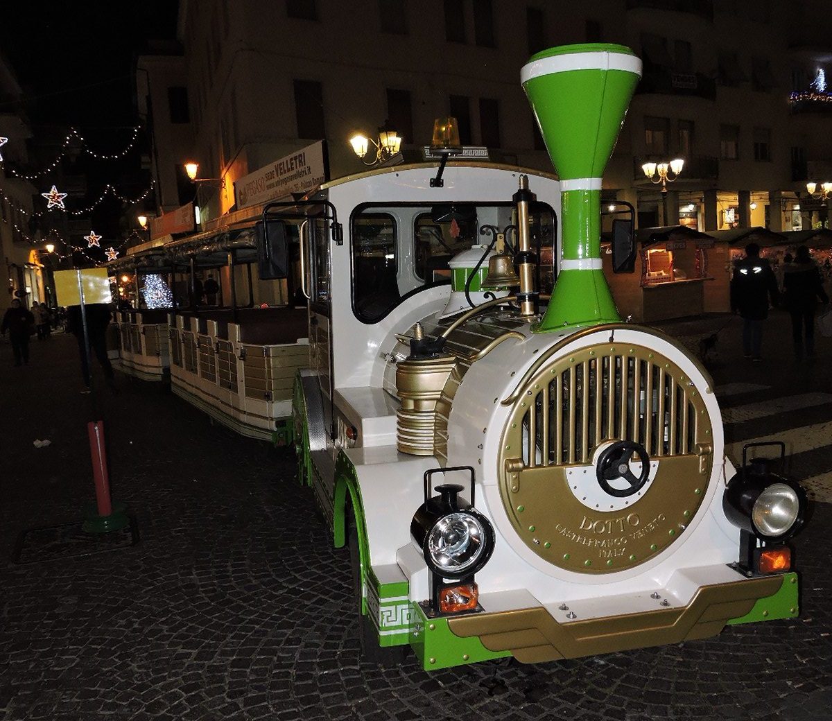 Velletri, sanzionato il trenino di Natale per divieto di sosta e intralcio al traffico