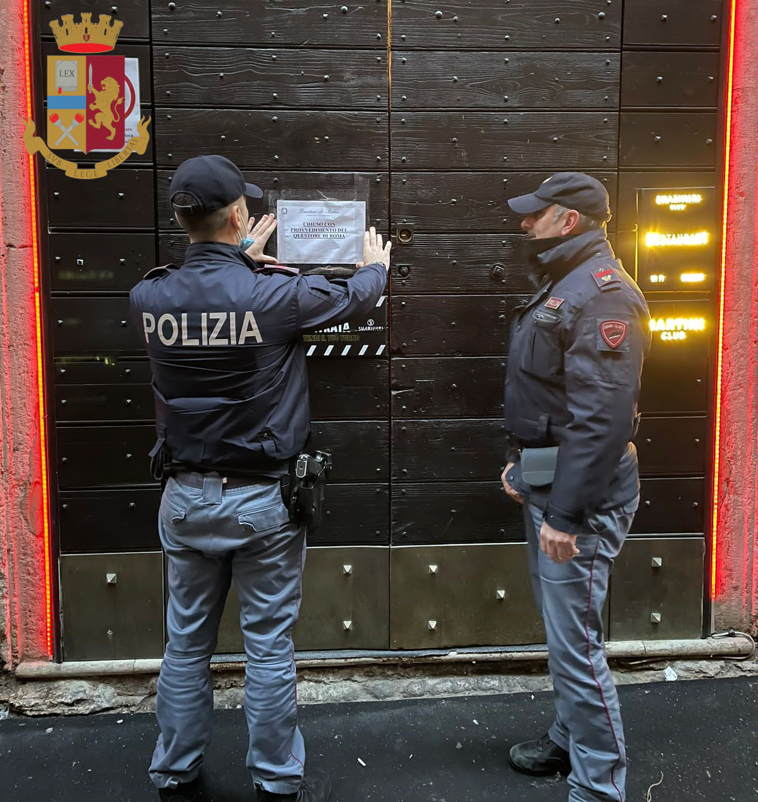 Roma, controlli a tutto campo da parte della Polizia di Stato: green pass, attività commerciali e verifiche a tutela della sicurezza sulle grandi infrastrutture di trasporto del collegamento urbano