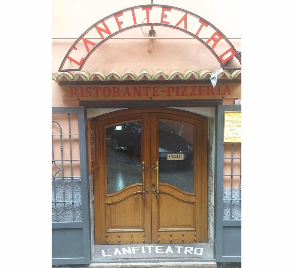 Lanuvio, chiude lo storico ristorante “L’Anfiteatro”