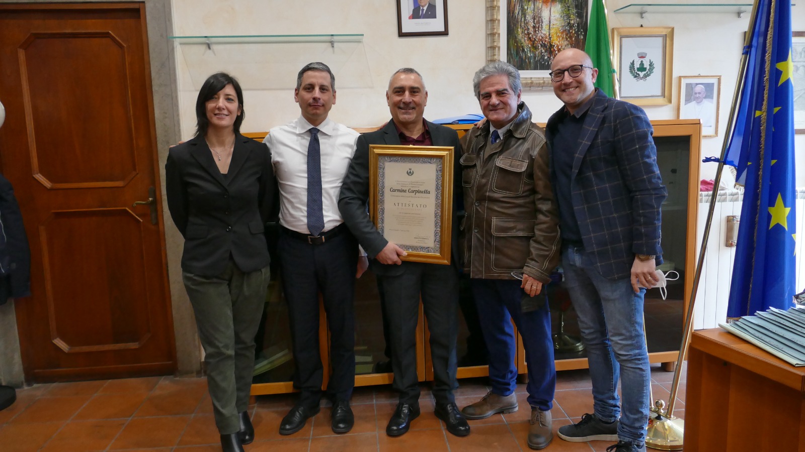 Monte Compatri, attestato di riconoscimento per il luogotente Carmine Carpinella per l’ultimo giorno di Comando dei carabinieri