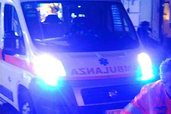 Scontro tra auto a Palestrina, due morti e due bimbi gravi